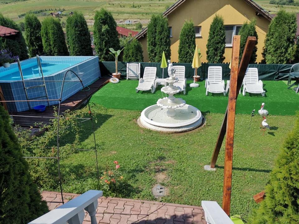 Stars Livezeni Hotel Ivanesti Exterior foto